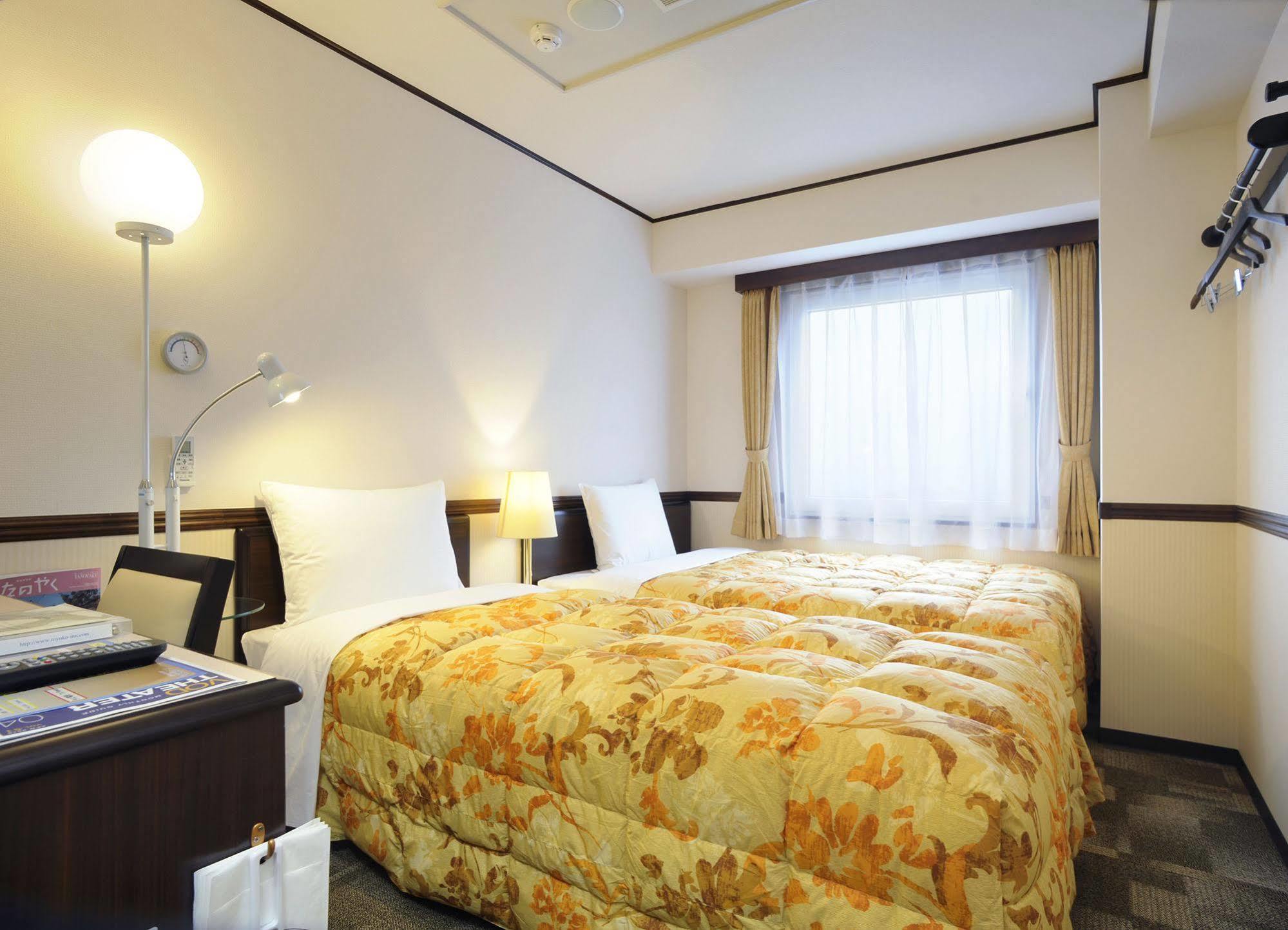 Toyoko Inn Gifu-Hashima-Eki Shinkansen Minami-Guchi Hasima Kültér fotó