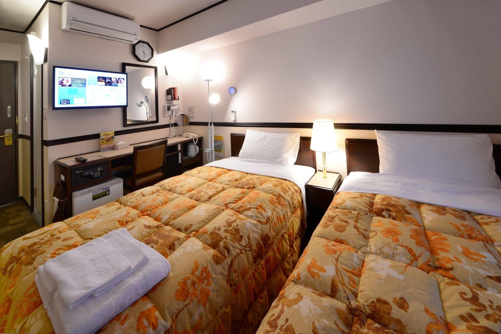 Toyoko Inn Gifu-Hashima-Eki Shinkansen Minami-Guchi Hasima Kültér fotó